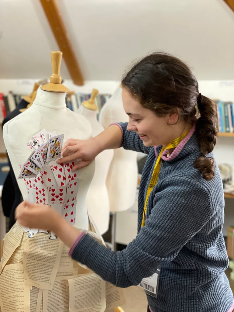 Connecting Art and Science: Meet Sophie who is pursuing both passions